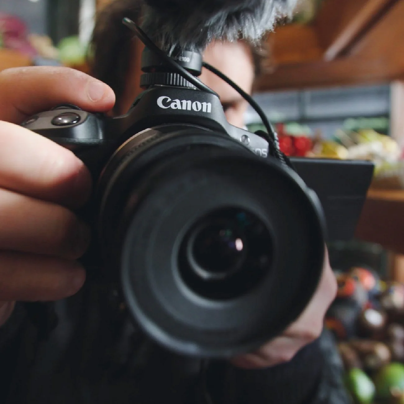 CANON EOS R50 RF-S18-45MM STM BLACK - Image 3