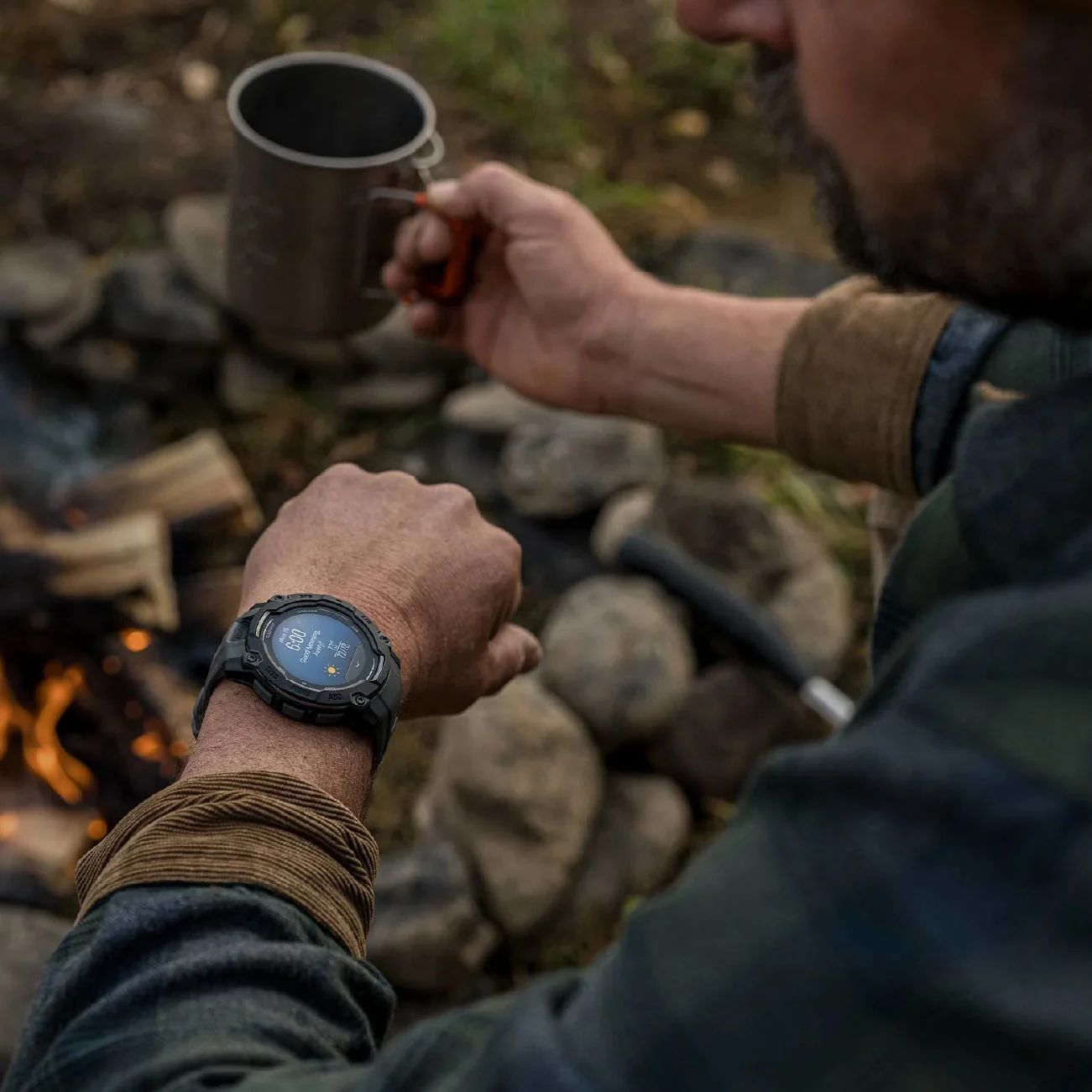 Garmin Instinct 3 -45MM Black, AMOLED - Image 3