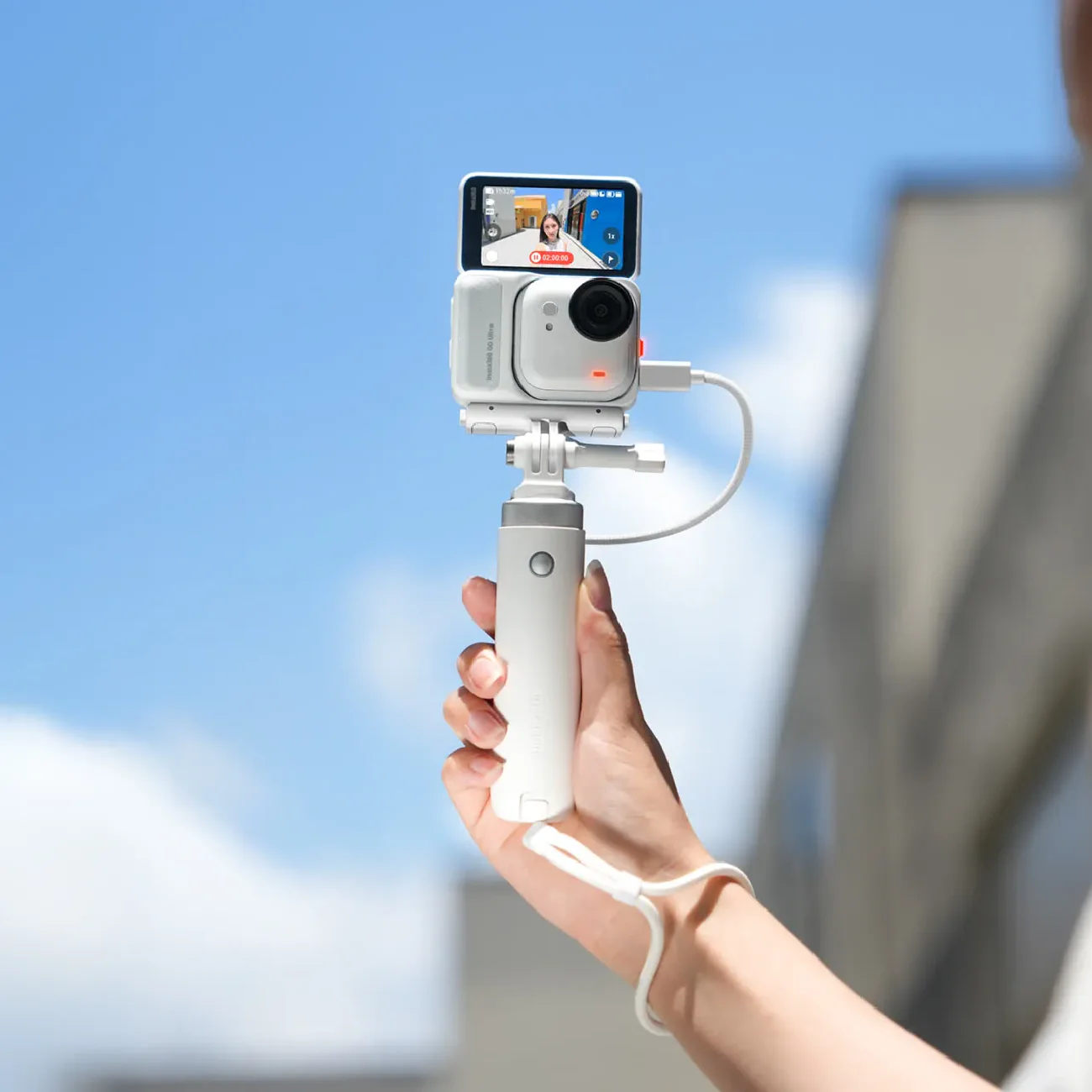 Insta360 3-prong to 1/4” adapter - Image 8