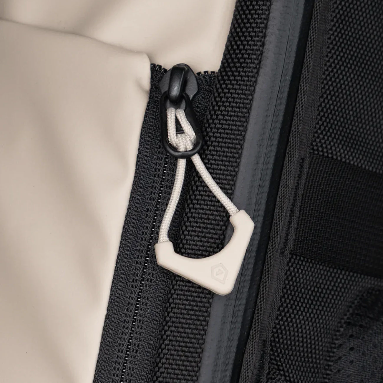 WANDRD Standard Zipper Puller - Image 3